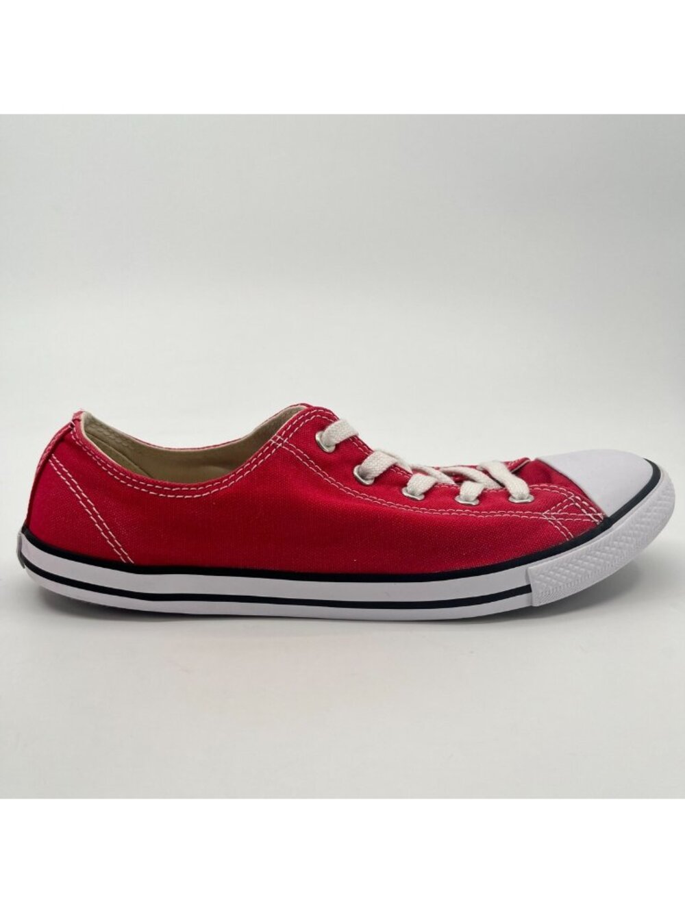 Converse Chuck Taylor All Star Low Womens Size 9 Red Athletic Shoes Sneakers